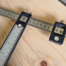 Load image into Gallery viewer, Hardware template - Walnut lane
