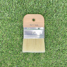 Load image into Gallery viewer, Pureco palm brushes - Walnut lane
