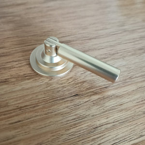 Brushed brass drop pull - Walnut lane