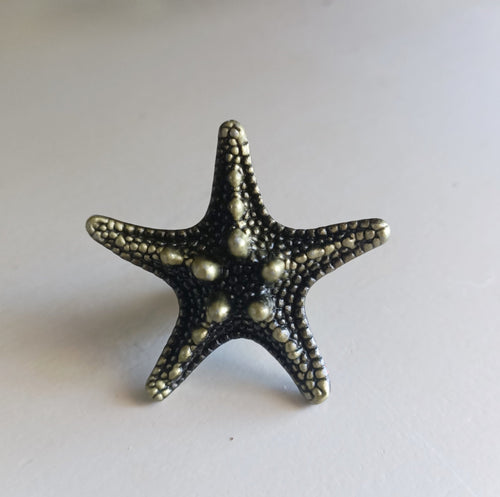 Starfish knob - Walnut lane