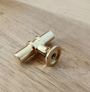 Golden pull - Walnut lane
