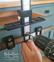 Load image into Gallery viewer, Hardware template - Walnut lane
